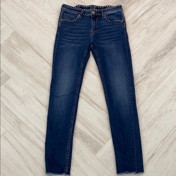 Vigoss Marley Skinny Mid Rise Studded w/ Raw Hem
